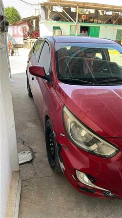 هیوندای ئەکسنت هاچباک